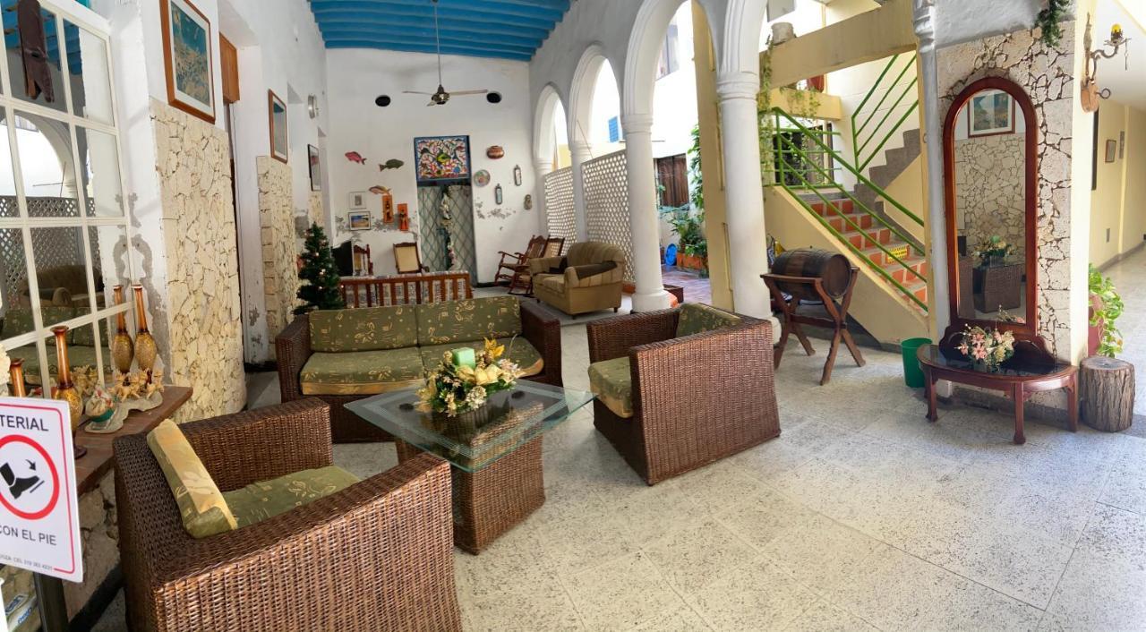 Hotel Granate Санта-Марта Экстерьер фото